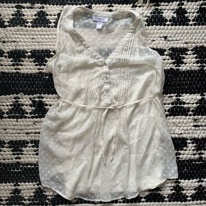 Women’s sleeveless white maternity blouse